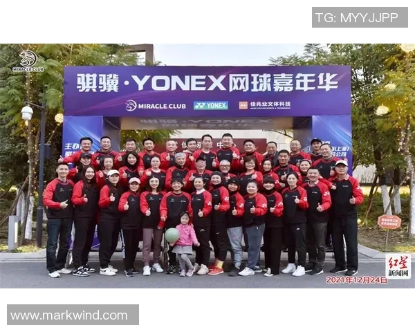 广州网球队与成都网球队赛后复盘分析比赛经验与战术调整探讨